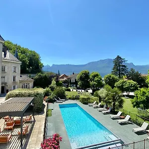 chateau-spa-de-la-commanderie.hotels-rhonealpes.com/