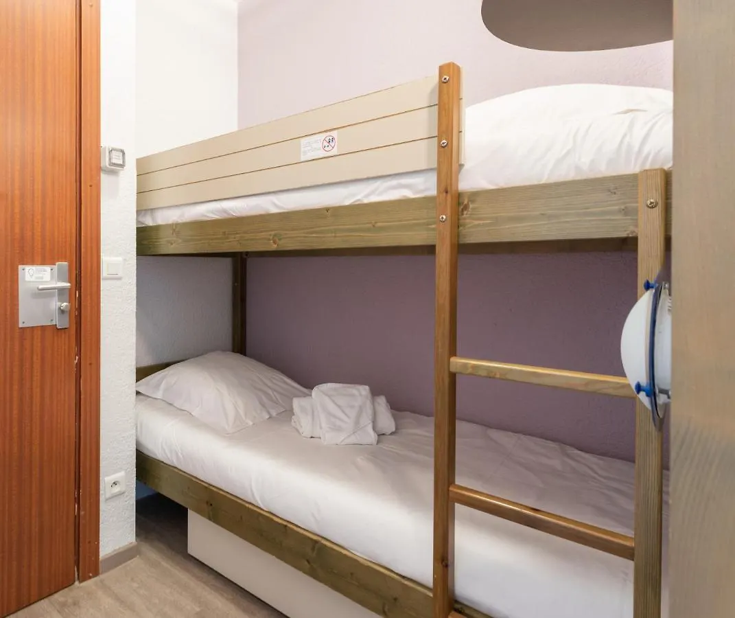 ז'ואן-לה-פינס Residence Pierre & Vacances La Rostagne מלון דירות