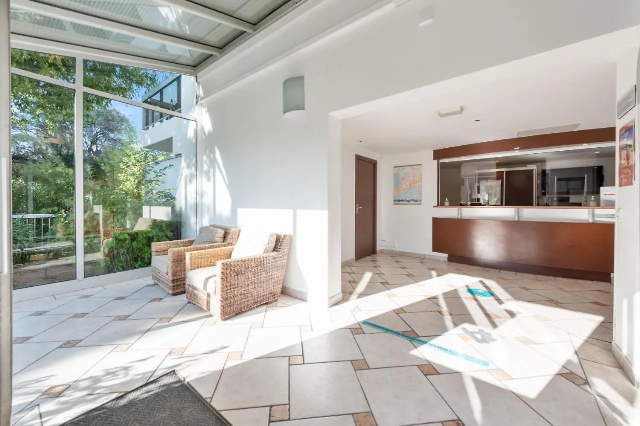 ז'ואן-לה-פינס Residence Pierre & Vacances La Rostagne
