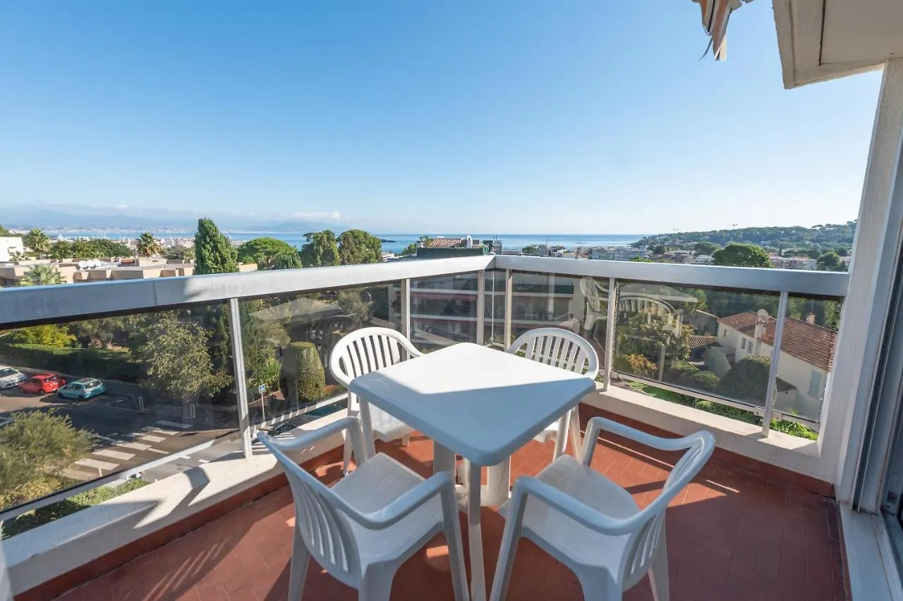 מלון דירות ז'ואן-לה-פינס Residence Pierre & Vacances La Rostagne