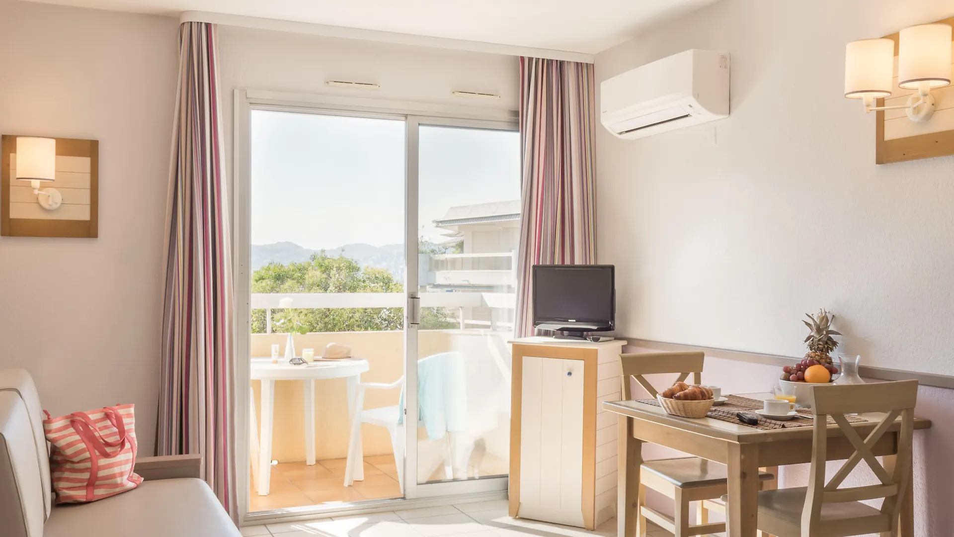 מלון דירות ז'ואן-לה-פינס Residence Pierre & Vacances La Rostagne