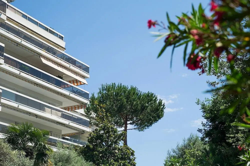 ז'ואן-לה-פינס Residence Pierre & Vacances La Rostagne 3*,  צרפת