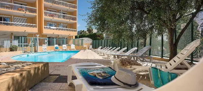 ז'ואן-לה-פינס Residence Pierre & Vacances La Rostagne צרפת