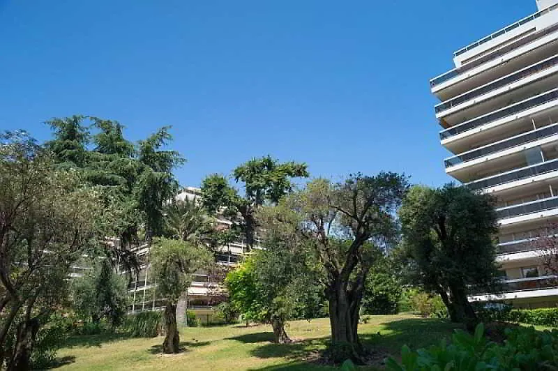 מלון דירות ז'ואן-לה-פינס Residence Pierre & Vacances La Rostagne