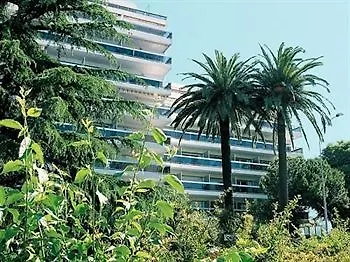 ז'ואן-לה-פינס Residence Pierre & Vacances La Rostagne מלון דירות