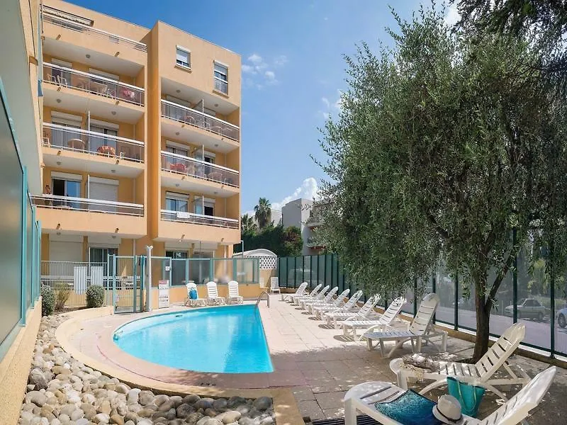 ז'ואן-לה-פינס Residence Pierre & Vacances La Rostagne