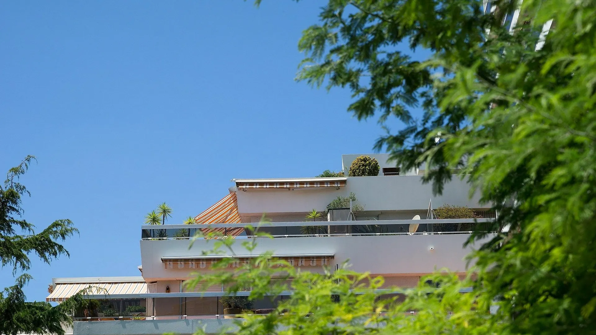 ז'ואן-לה-פינס Residence Pierre & Vacances La Rostagne 3*,
